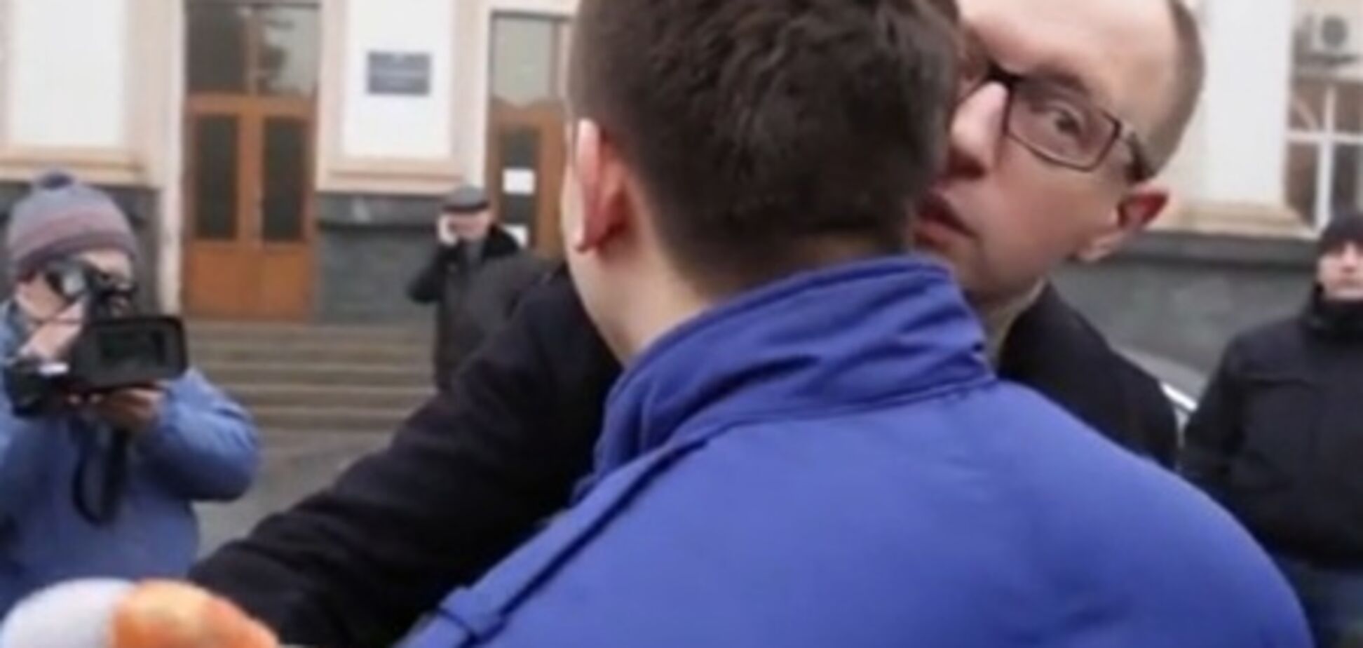 Яценюк попросив вибачення у Дурнєва