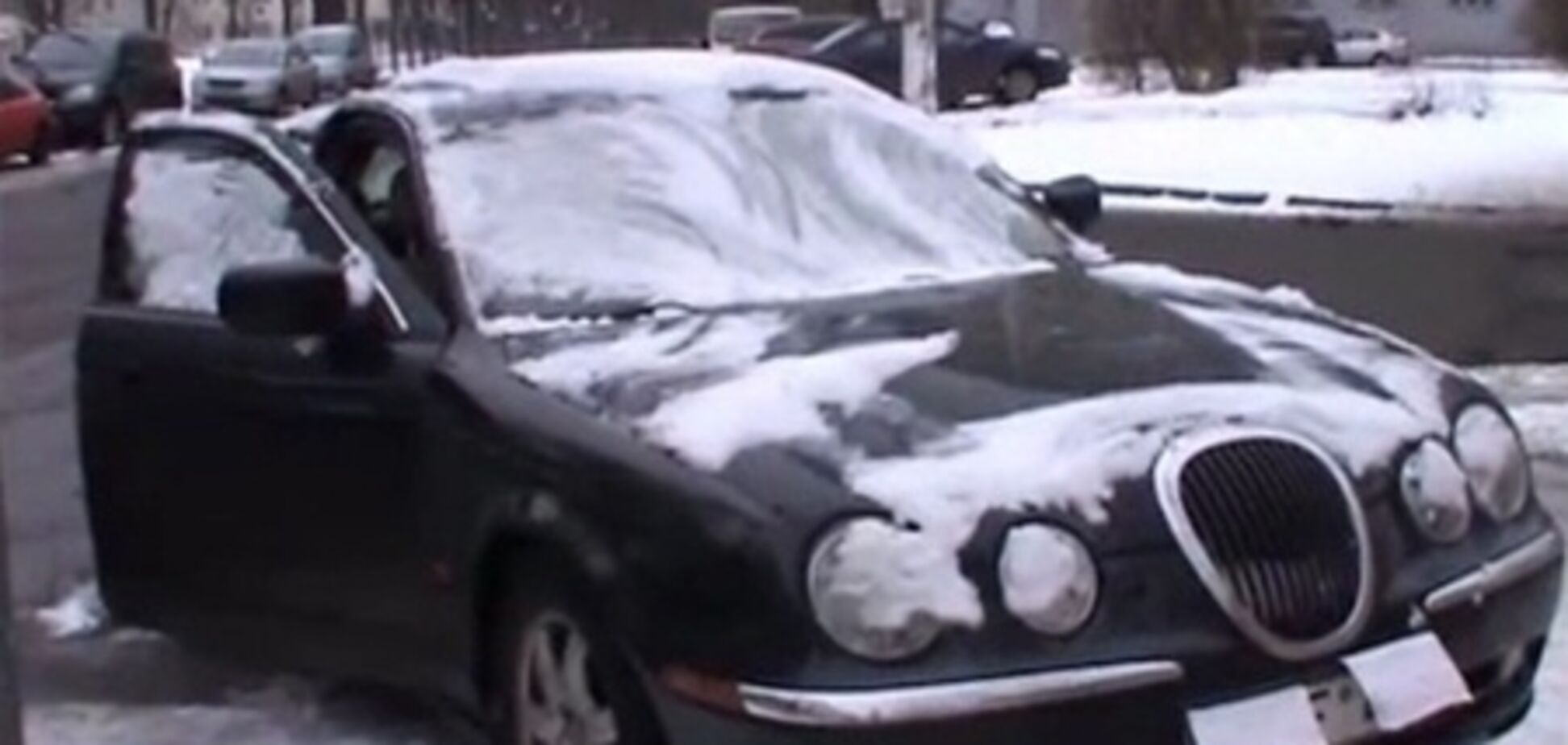 В Киеве угонщики 'Ягуара' прикинулись буксировщиками