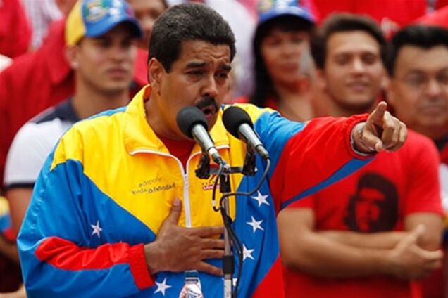 Мадуро поклявся Чавесу, що революція у Венесуелі не закінчиться