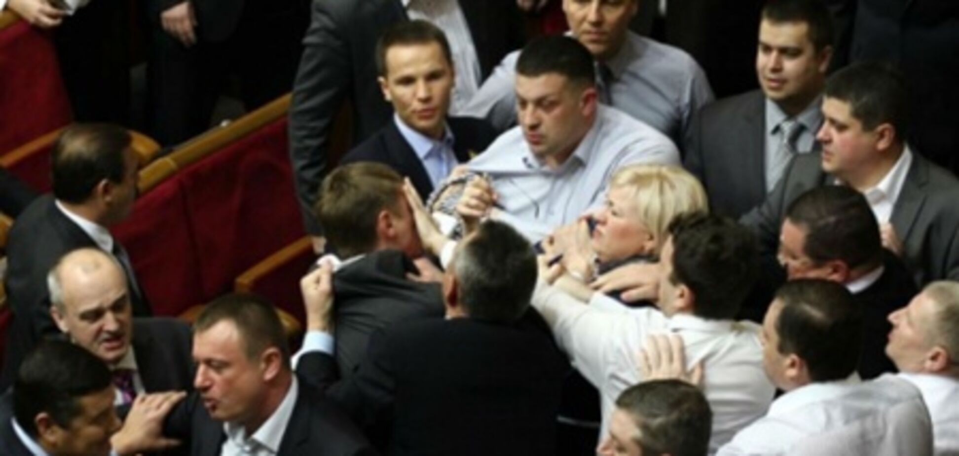 Регионал требует извинений от Тягнибока