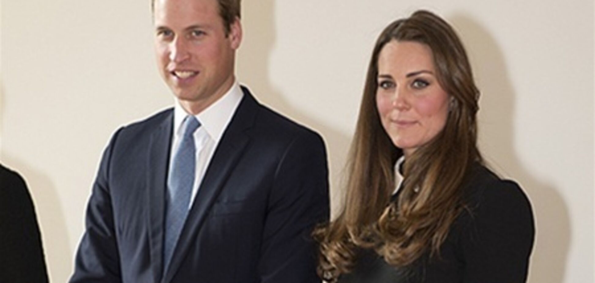 Принц Уильям и Кейт прибыли в Child Bereavement Charity. Фото