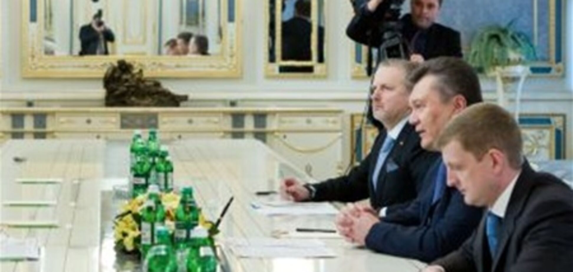 Янукович і Теффт відкриють завод у Павлограді