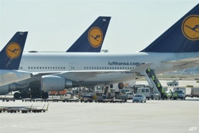 Lufthansa в четверг отменила из-за забастовки почти 500 рейсов