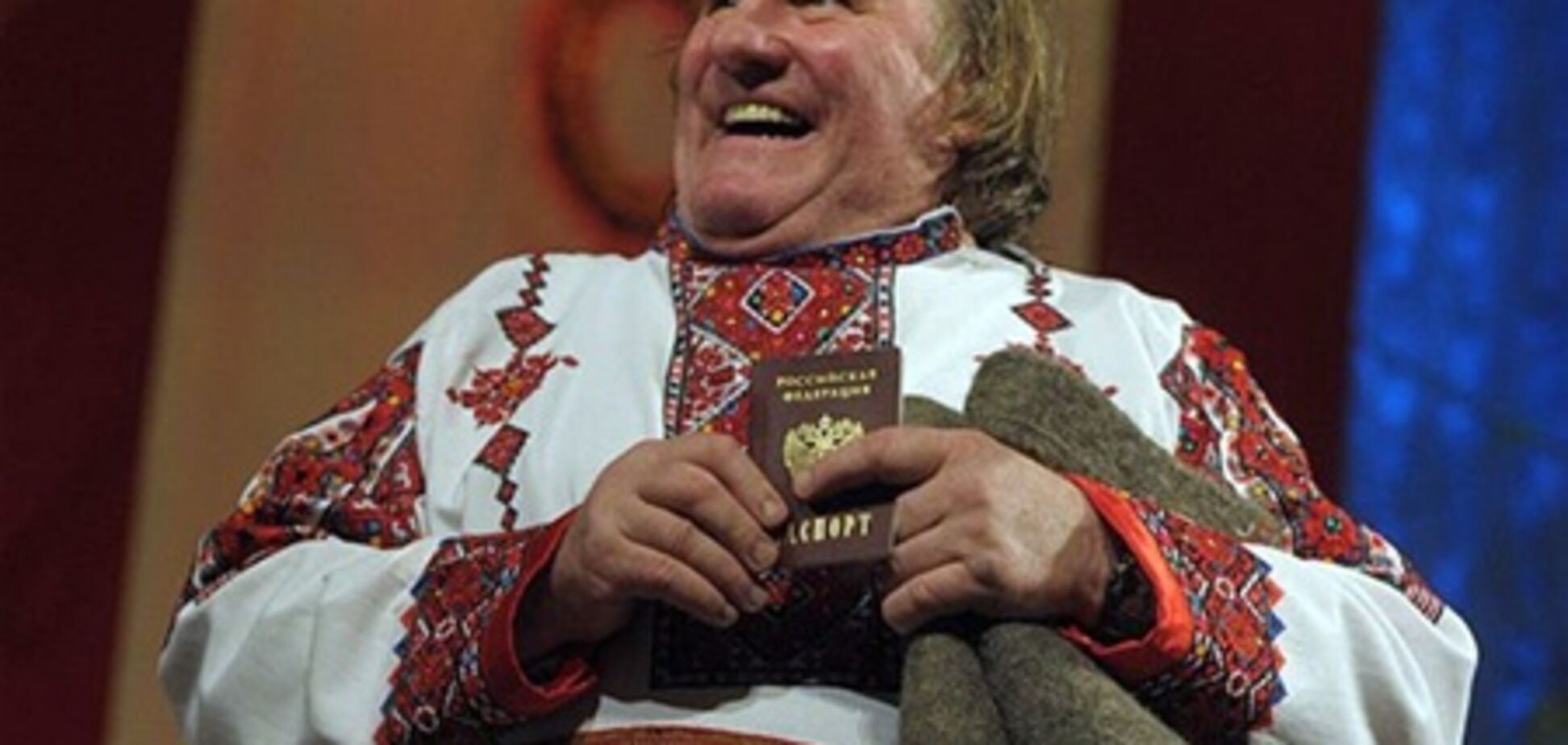 Анекдоти про Депардьє: у Росії б'ють по морді, а не по паспорту