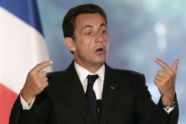 Слідство викликало Саркозі на очну ставку