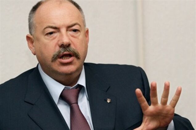 Пискун эмигрировал за границу - СМИ