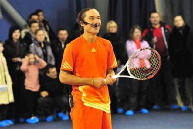 Долгополов проходит Давыденко