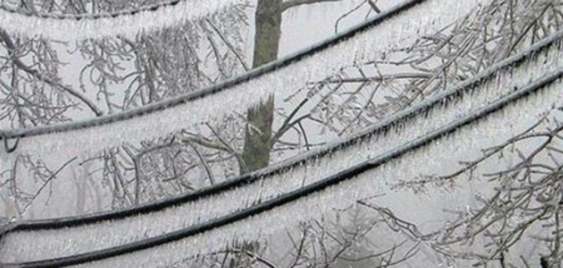 Негода знеструмила майже 400 населених пунктів