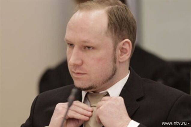 Брейвіка не відпустили на похорон матері