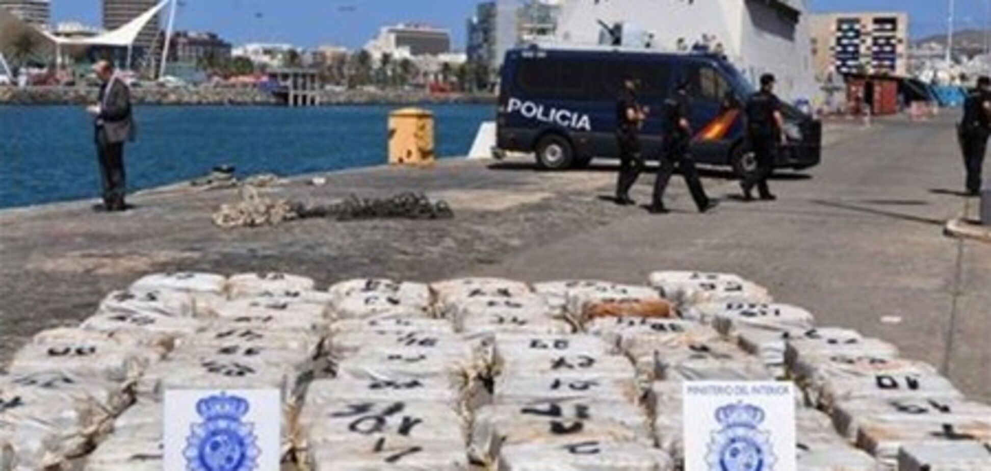 Колумбийская полиция перехватила полтонны кокаина