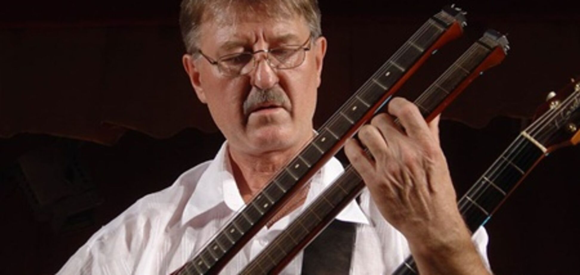 Легендарний Енвер Ізмайлов дав концерт в засніженому Києві. Відео