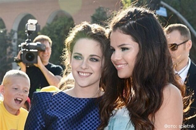 Звезды выбрали яркие наряды для Kids' Choice Awards. Фото