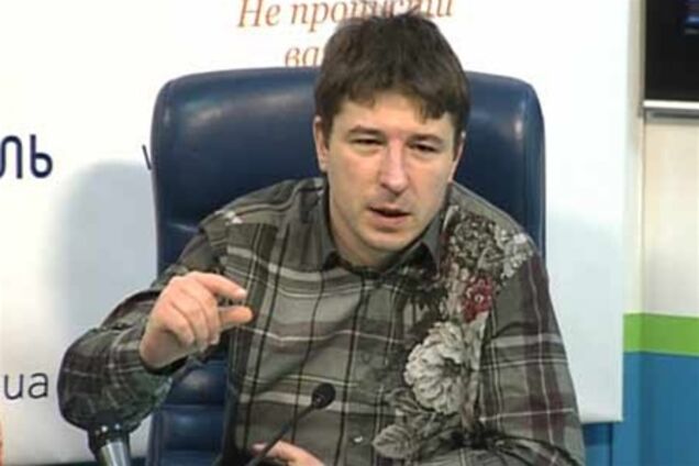 Политолог рассказал, как должны были убирать снег в Киеве