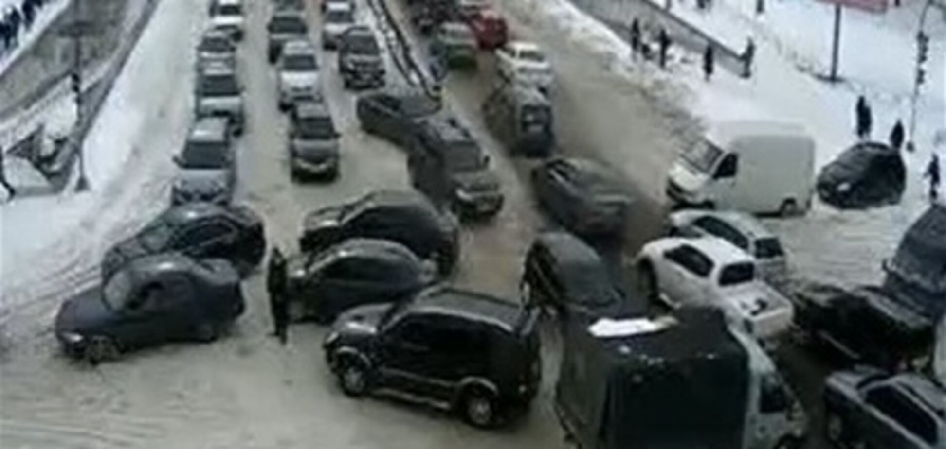 Движение в Киеве парализовано. Видео