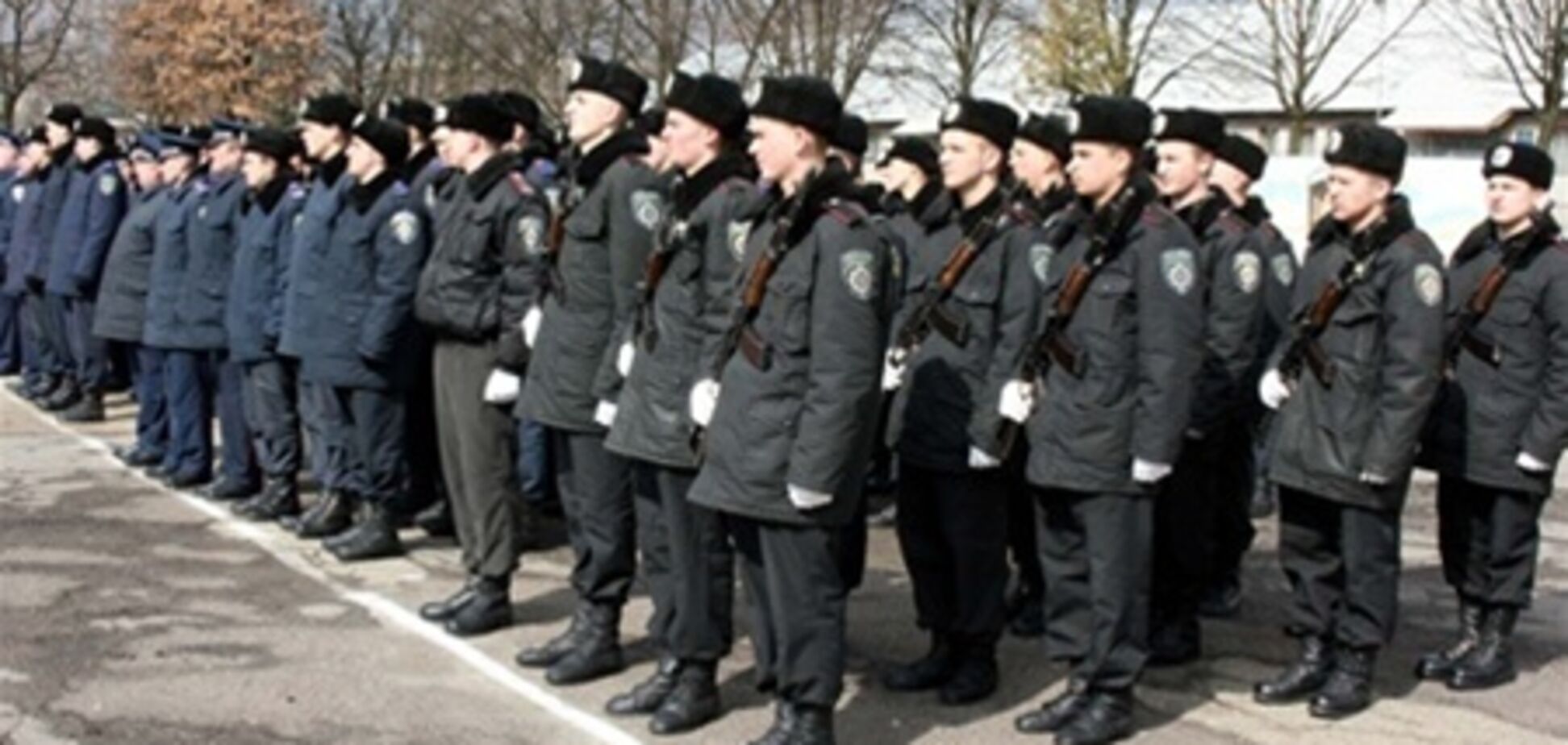 Янукович благодарен милиции