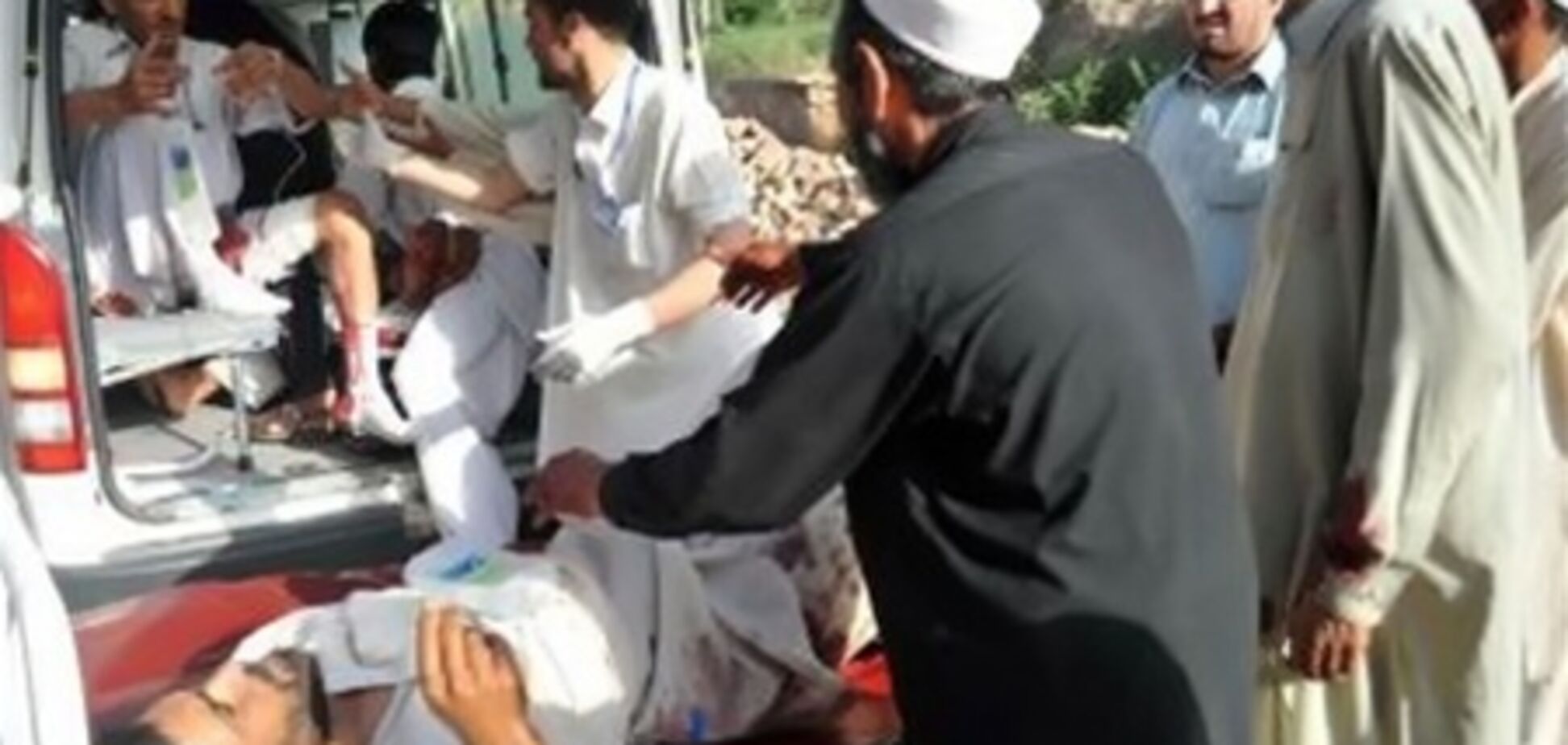 Сім смертників атакували поліцейську дільницю в Афганістані