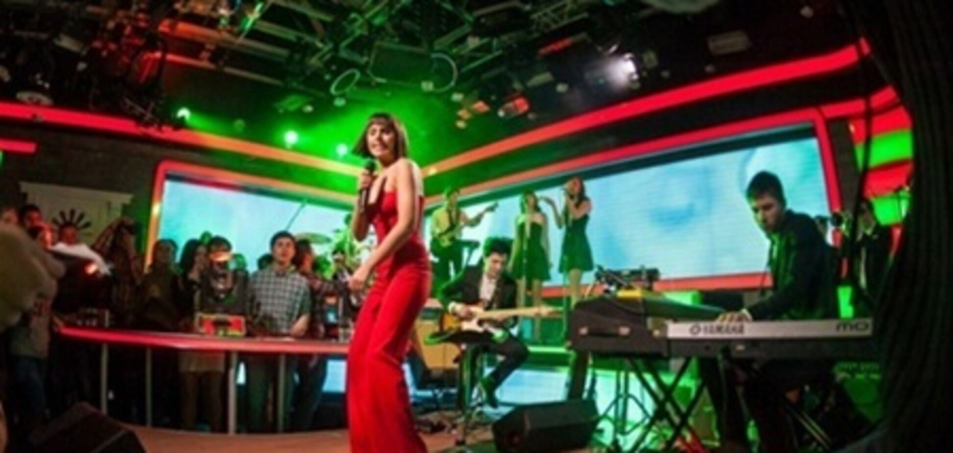 Джамала отыграла концерт ALL OR NOTHING LIVE онлайн. Фото. Видео