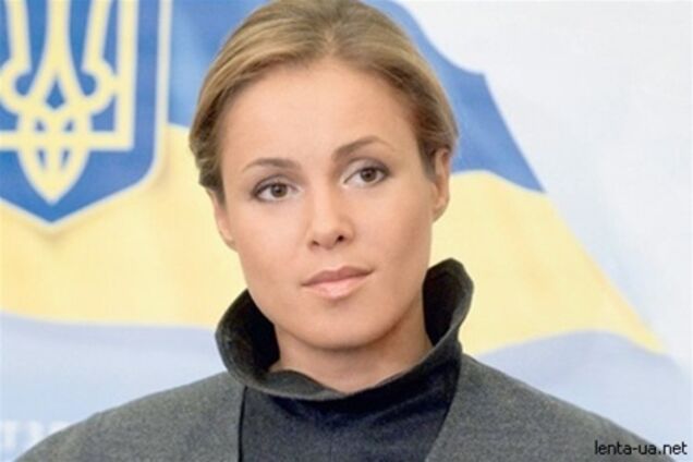 Королівська вчила і буде вчити українську