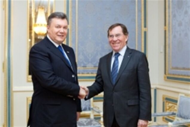 Міньйон - Януковичу: ми розуміємо, що вам потрібно ще час