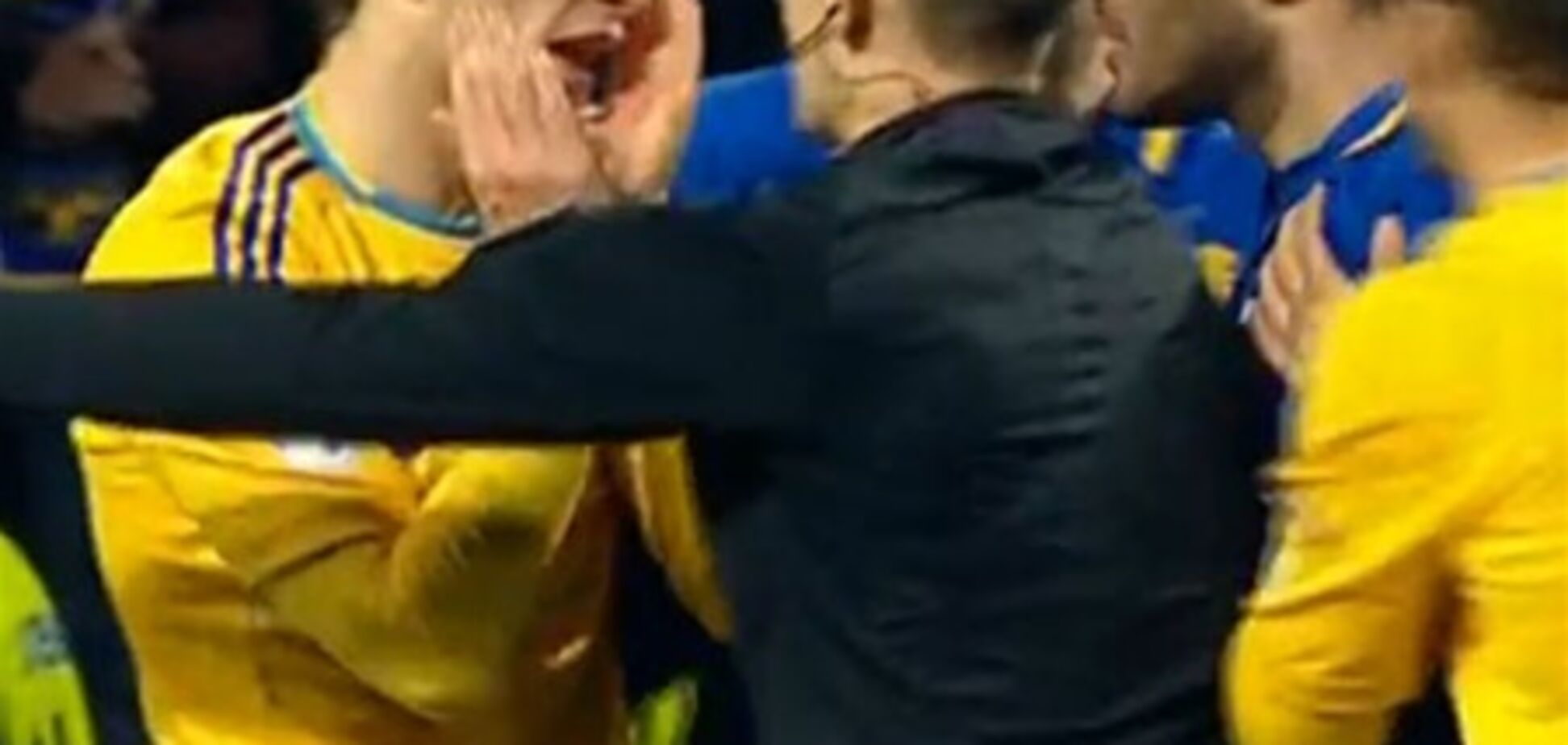 Матч Украина - Молдова едва не закончился трагедией. Видео