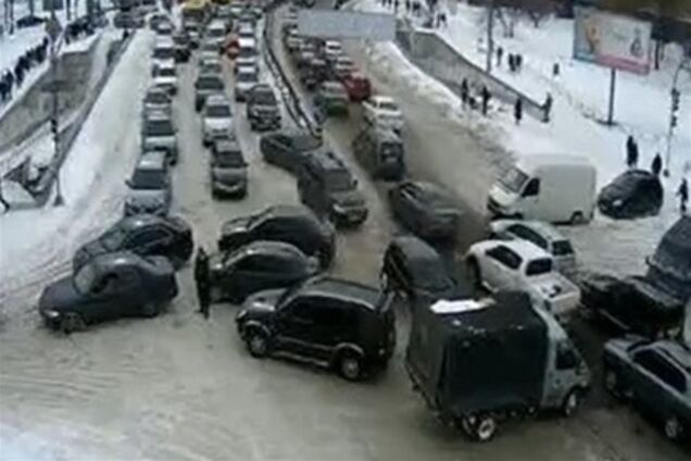 Главу 'Киевавтодора' уволили, потому что недооценил снегопад