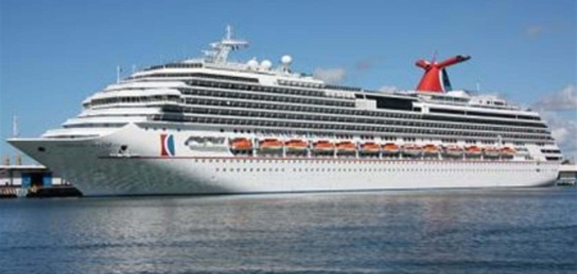 'Carnival Cruises Lines' отменила 12 круизов