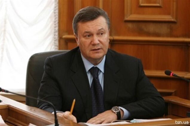 Янукович распорядился 'приструнить' паводки