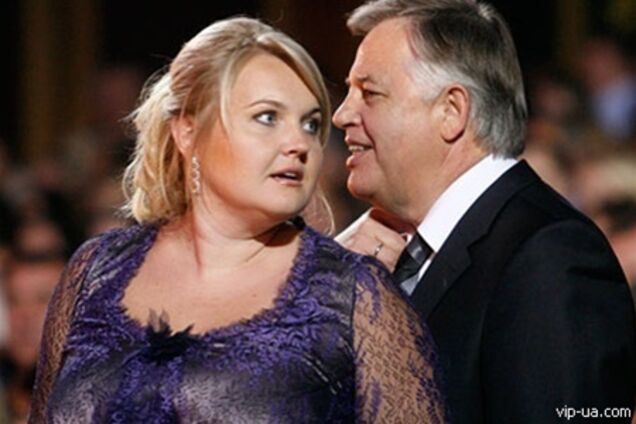 Лидер КПУ сам гладит себе рубашки