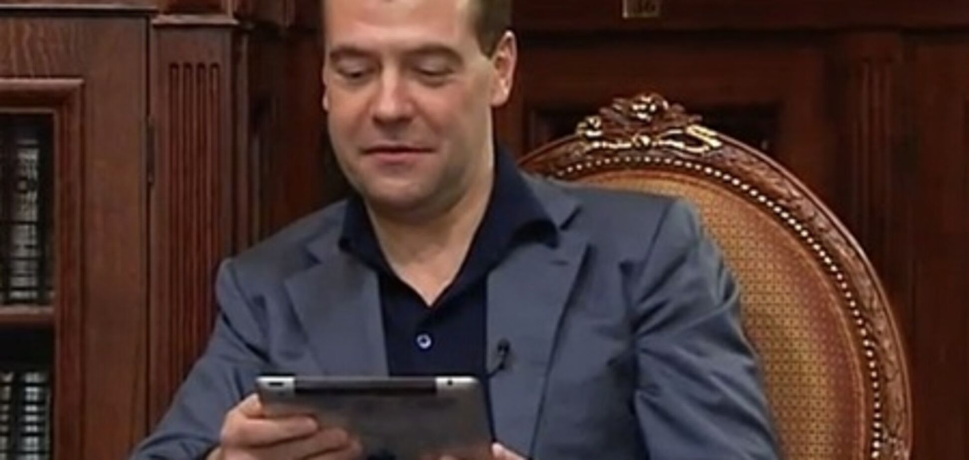 Пресс-секретарь Медведева попросила не называть его 'Димоном'