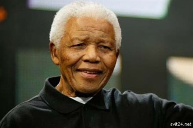 Манделу снова госпитализировали