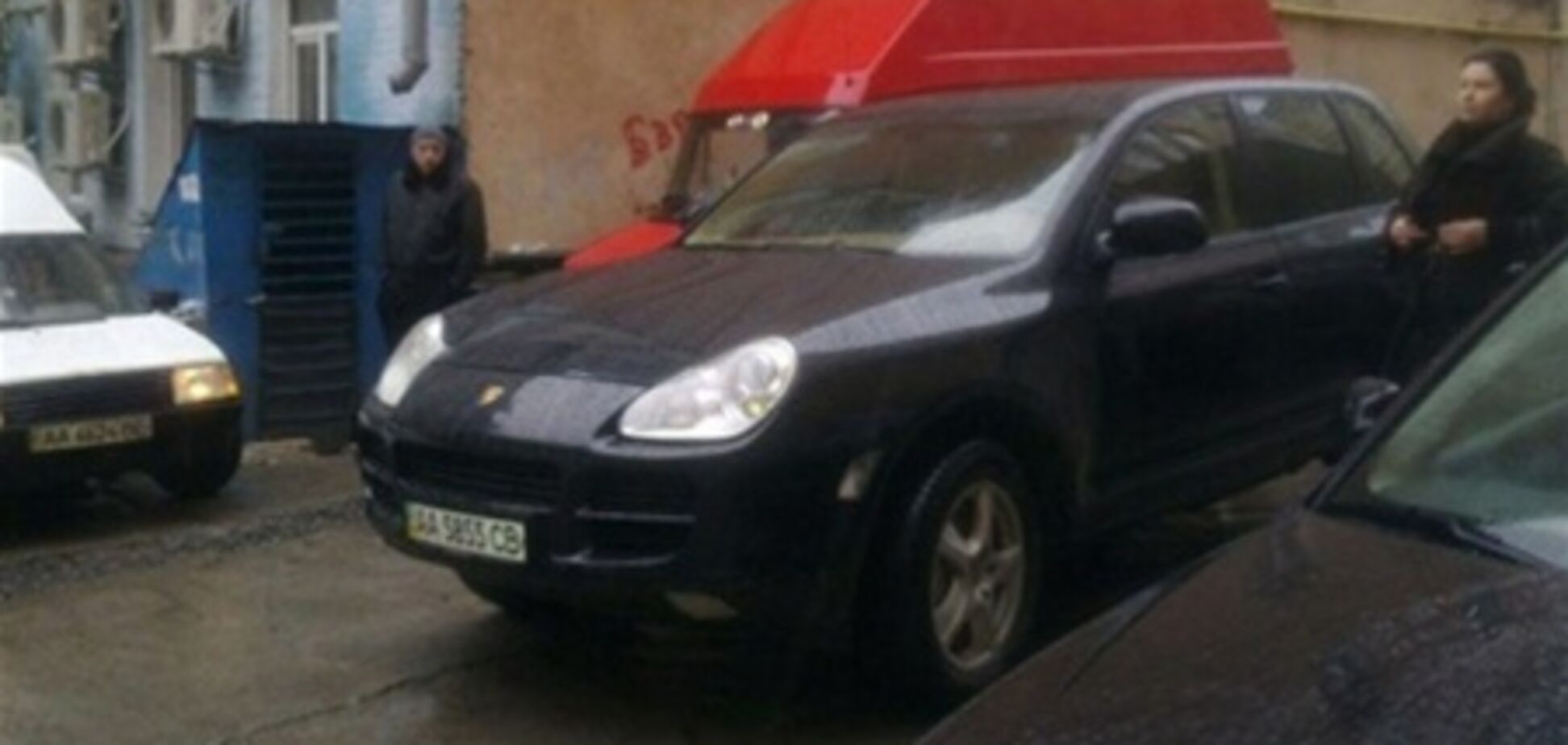 Судье Высшего хозяйственного суда угрожают из-за джипа