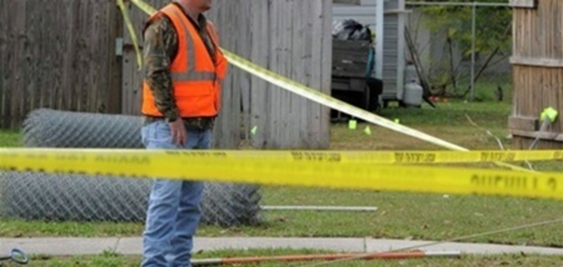 Американские спасатели прекратили поиски провалившегося под землю человека