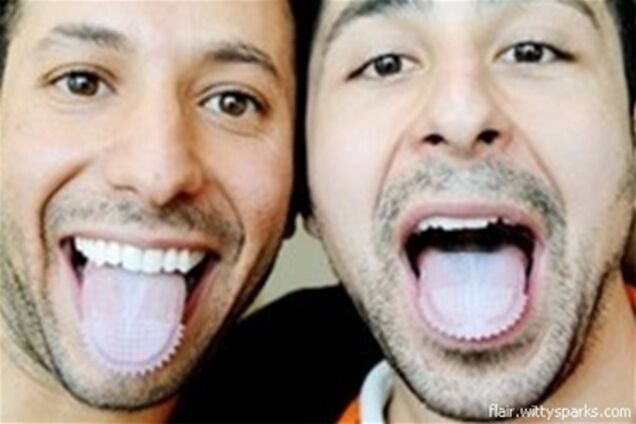 Канадцы изобрели зубную щетку, надевающуюся на язык