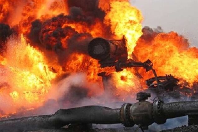 В Сирии горят три нефтяные скважины
