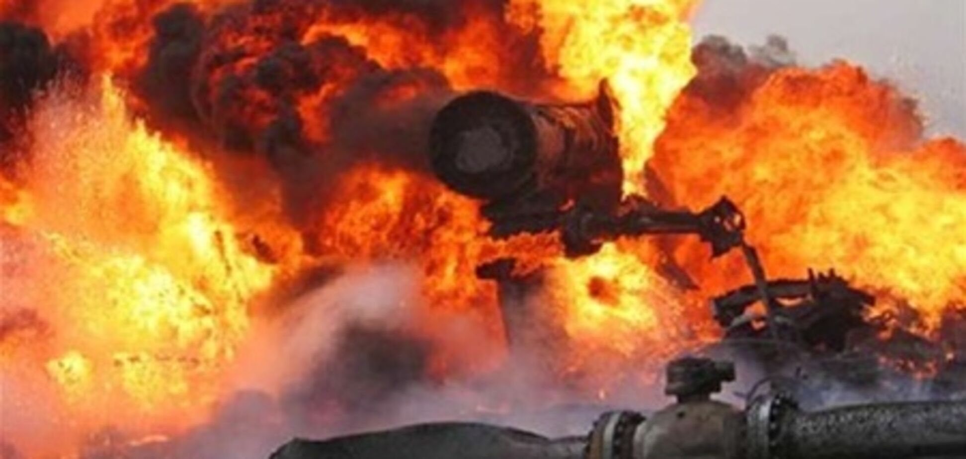 В Сирии горят три нефтяные скважины
