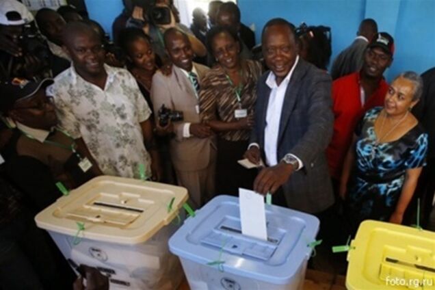 Суд Кенії підтвердив перемогу Кеніати на президентських виборах