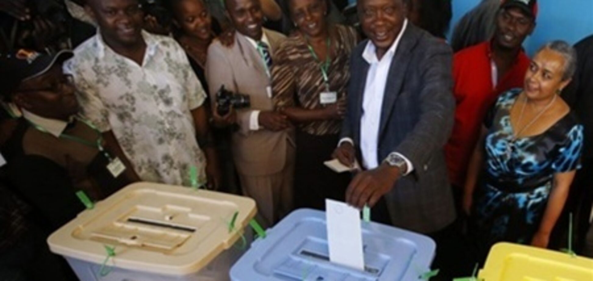 Суд Кенії підтвердив перемогу Кеніати на президентських виборах