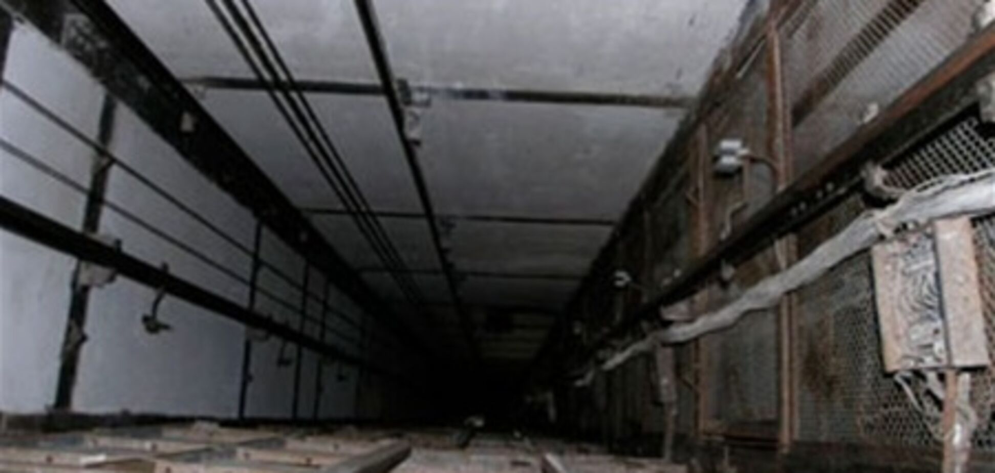 У Запоріжжі жінка загинула, впавши в ліфтову шахту