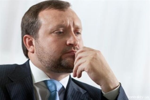 Арбузов: ограничение наличных расчетов рядовых украинцев не коснется