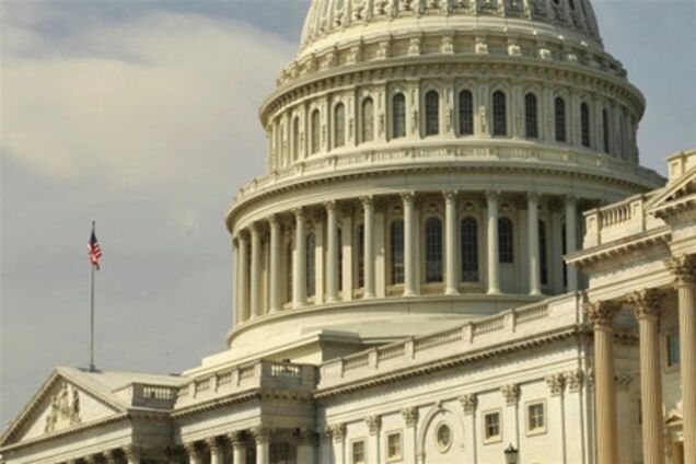 Сенатор США хочет расширить действие 'акта Магнитского' на весь мир