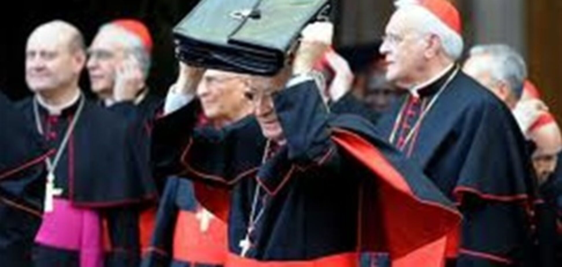 Кардинали зібралися у Ватикані для консультацій