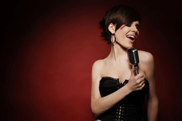 Эрика представила хит из Америки