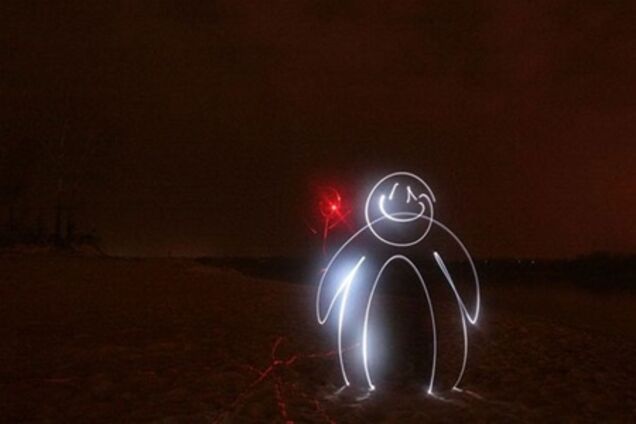 Парень из Крыма рисует картины светом