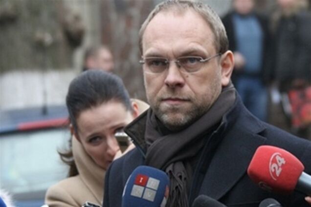 Власенко пропустить судове засідання у справі ЄЕСУ