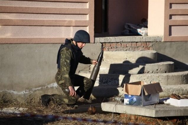 В жилом доме Житомира взорвался снаряд. Видео
