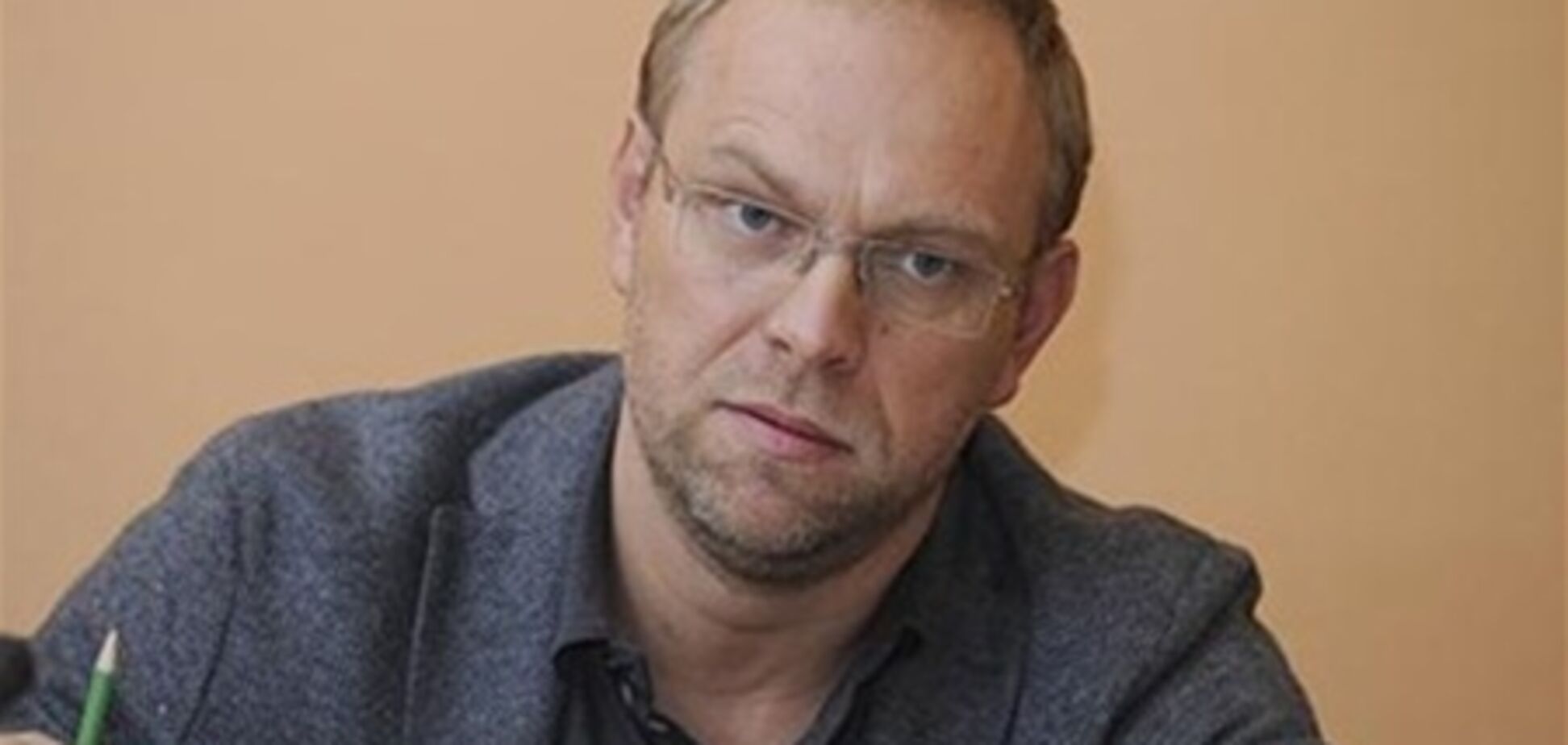 Медведи заметили, что Власенко не ночует дома