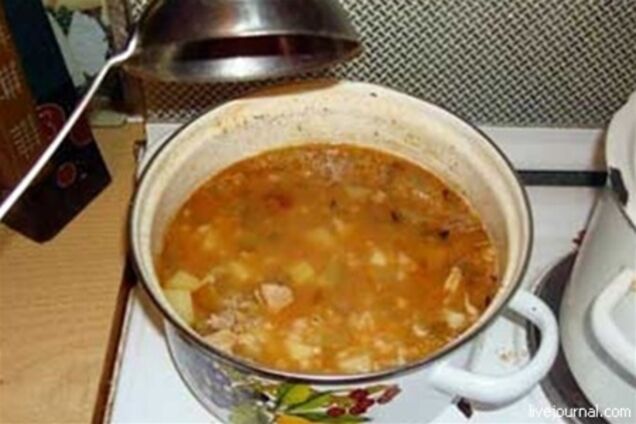У Росії хлопець вкрав у сусіда каструлю супу