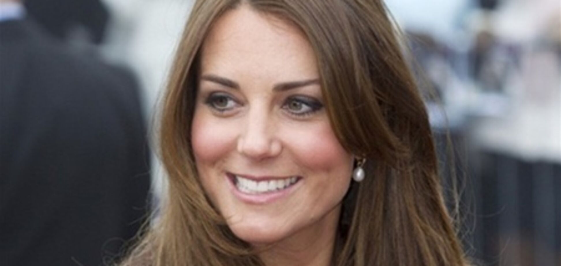 Щекастая Кейт Миддлтон посетила центр по трудоустройству. Фото