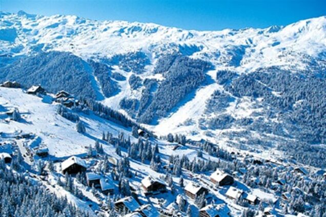 Во французских Альпах в результате схода лавины погибли лыжники