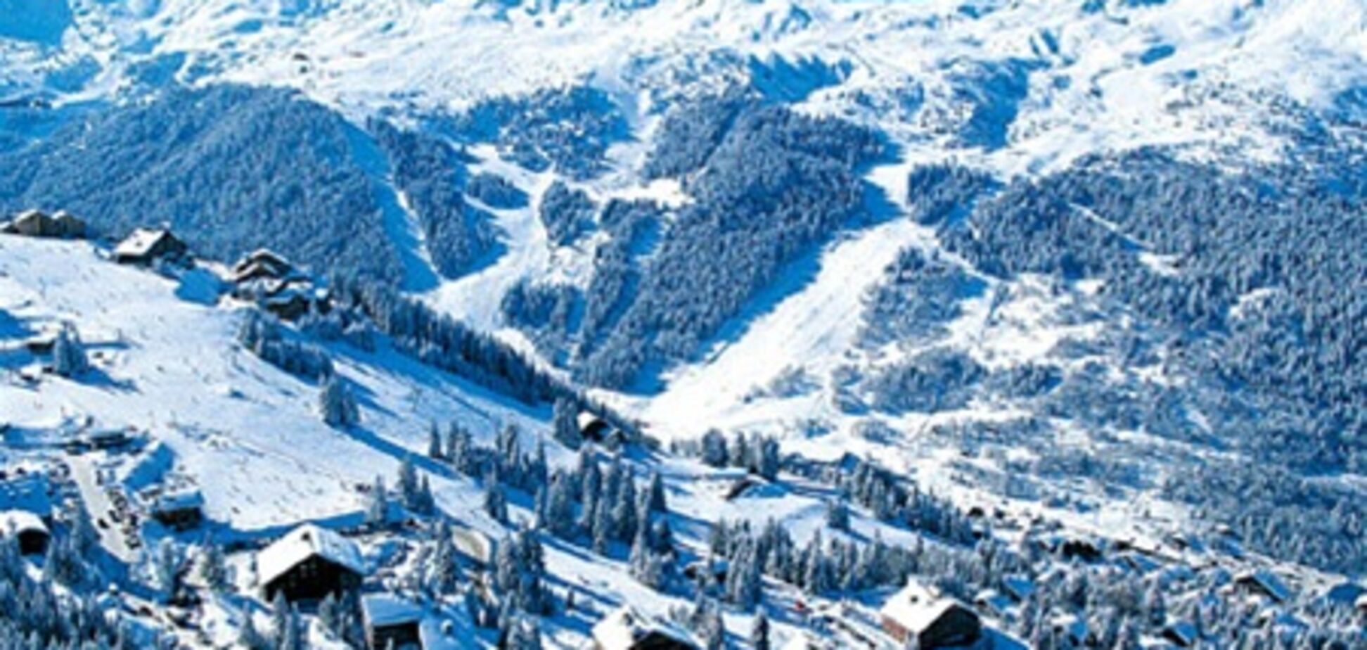Во французских Альпах в результате схода лавины погибли лыжники